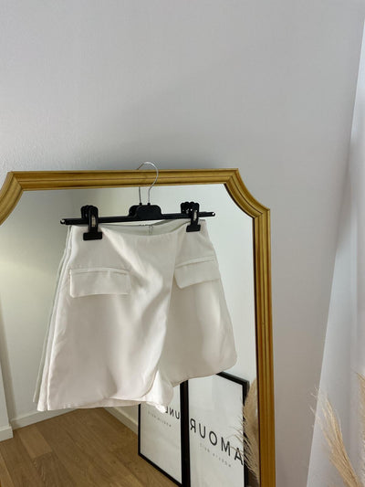 Falda pantalón bolsillos blanca