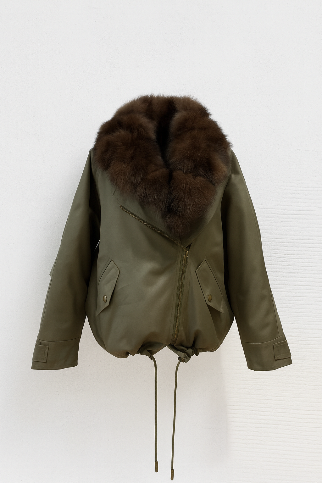 Grüne Jacke und Haare