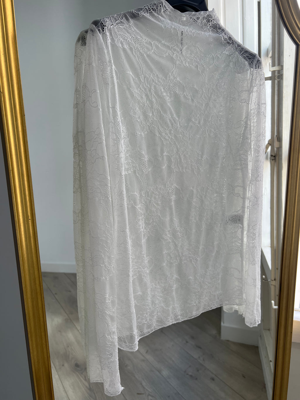 Camiseta encaje blanca