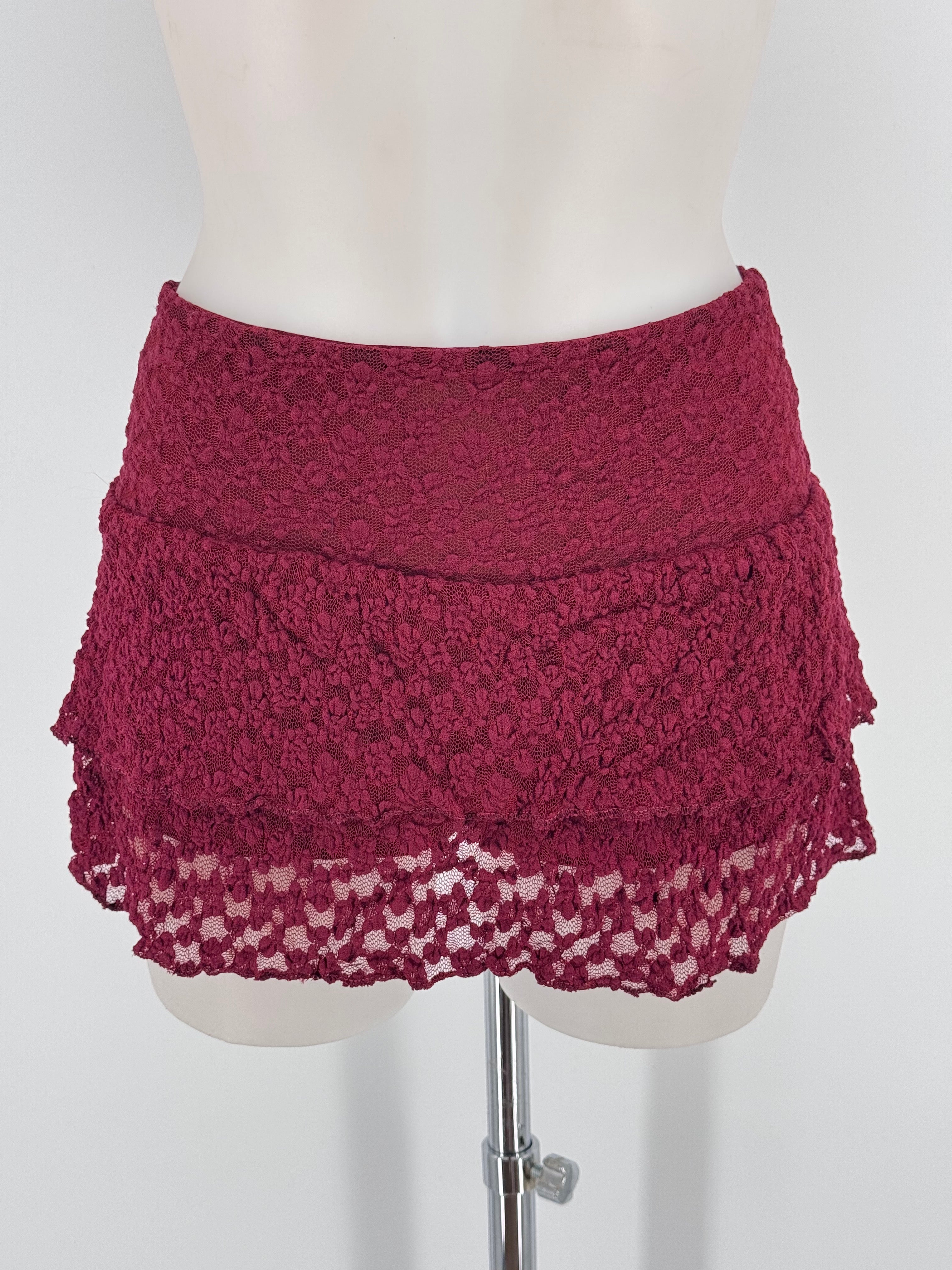Falda pantalón encaje