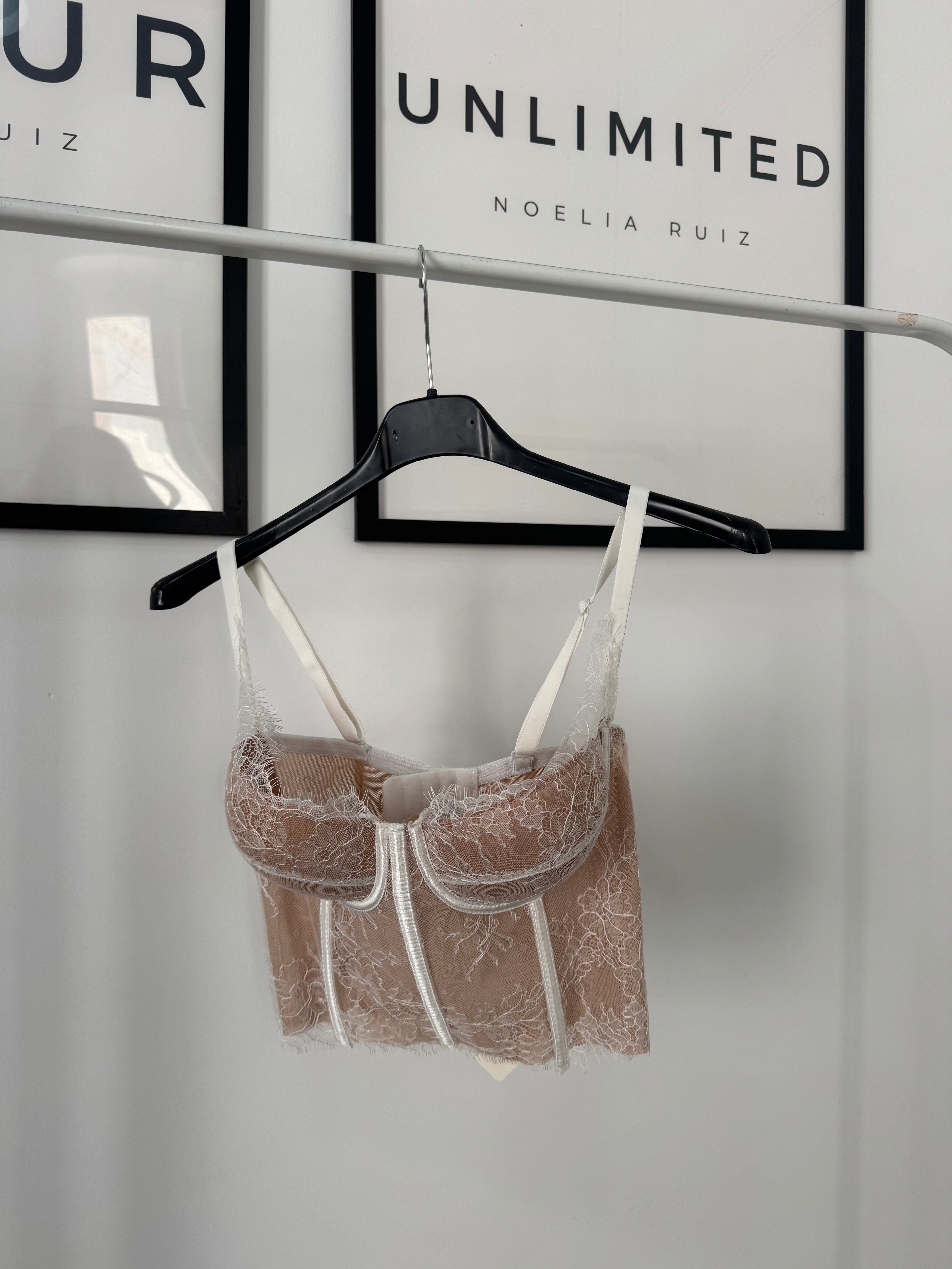 Corsé beige