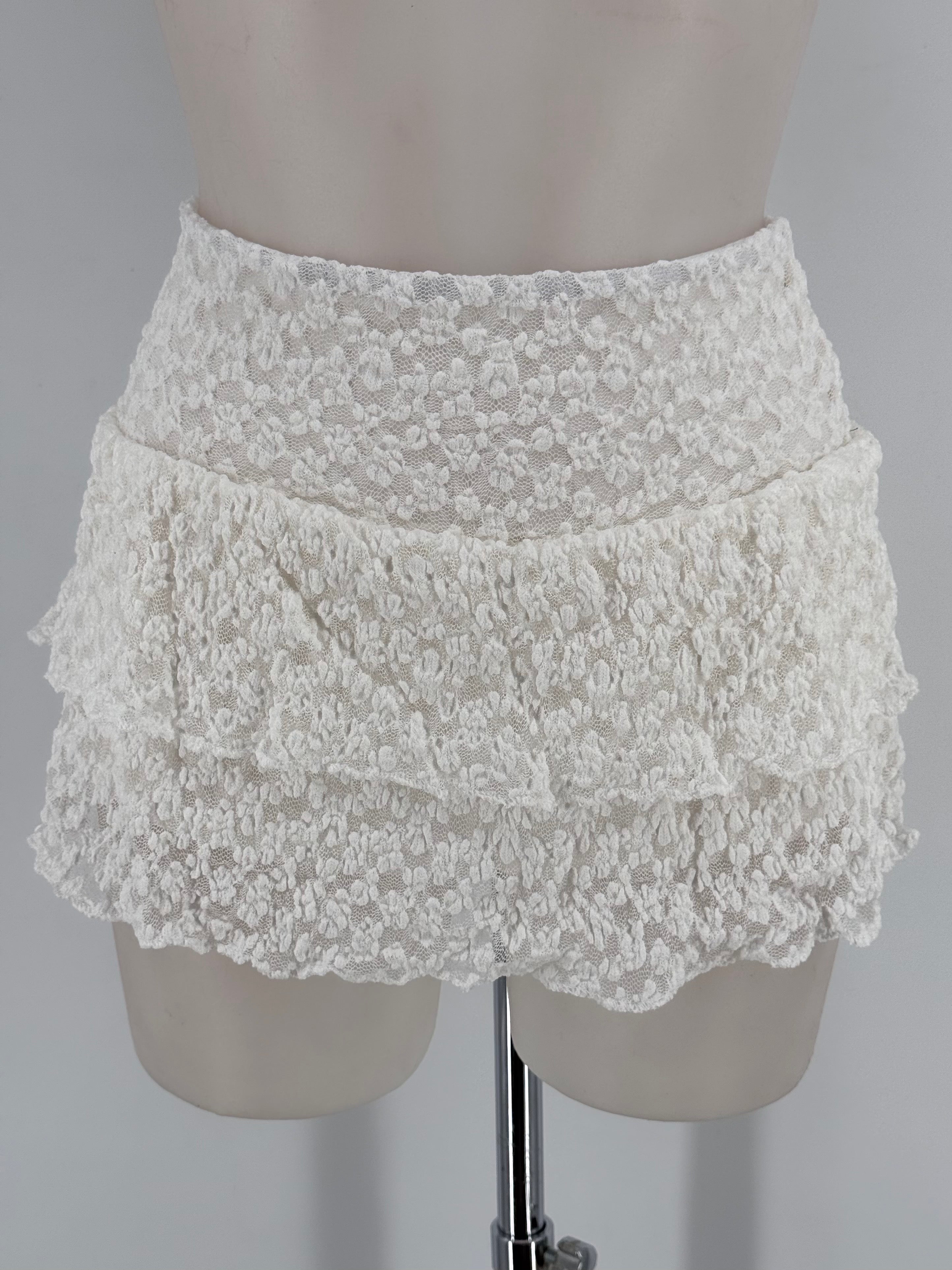 Falda pantalón encaje