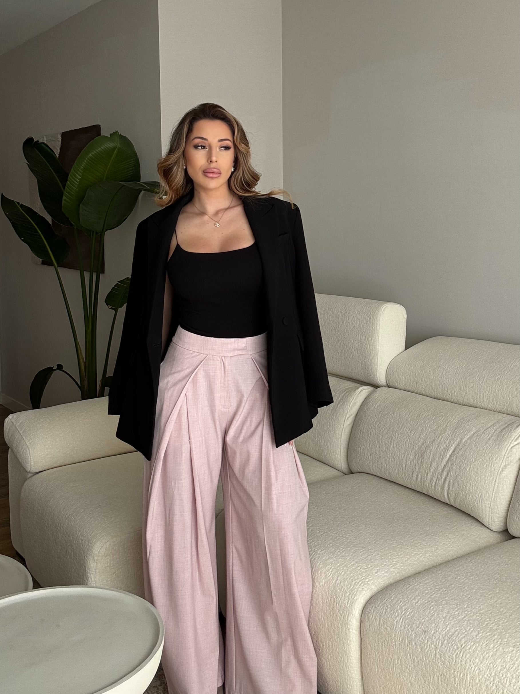 Pantalón pinzas rosa