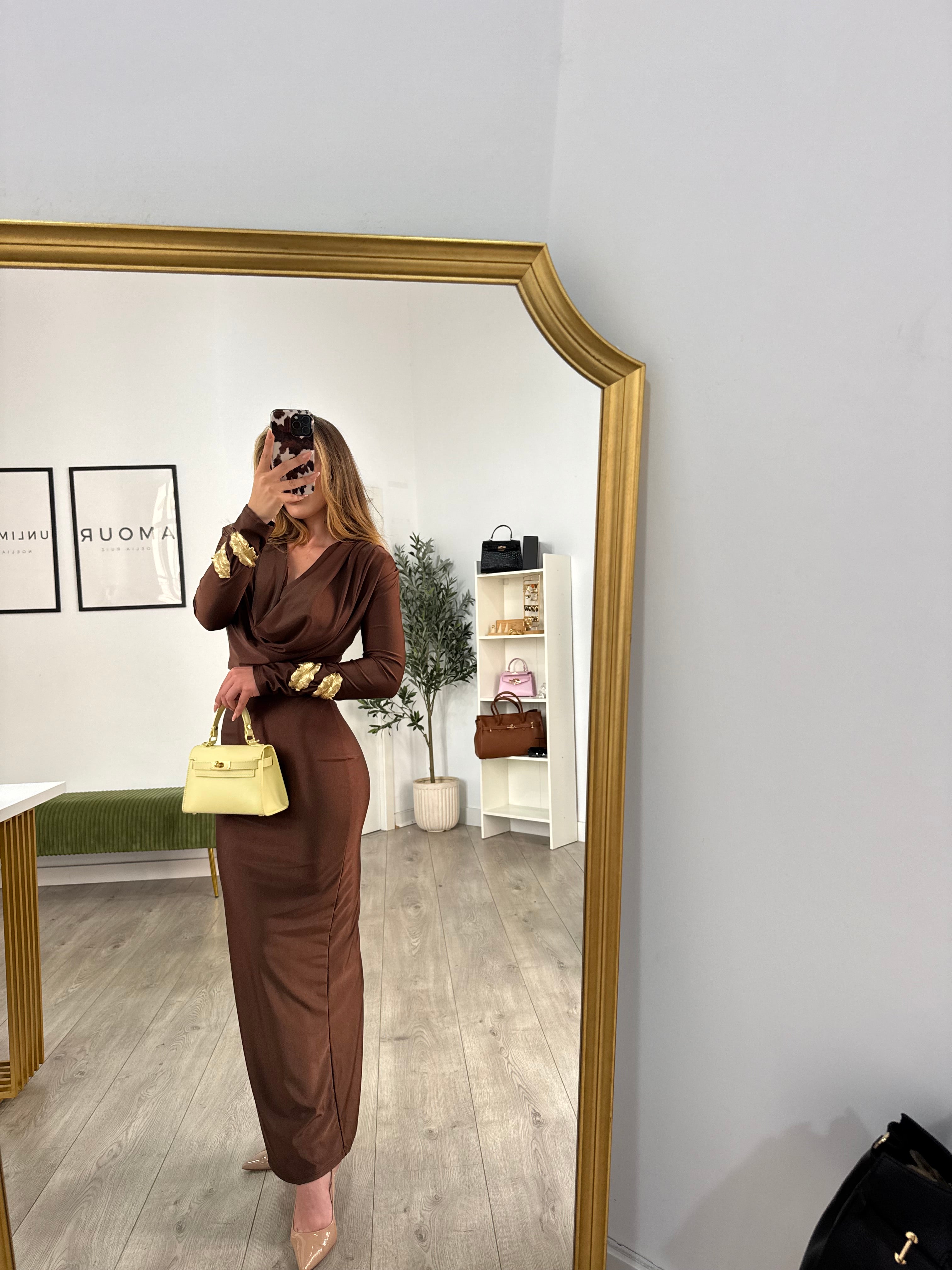 Vestido midi marrón