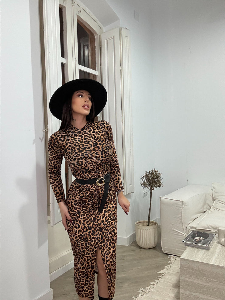 Vestido animal print midi fruncido